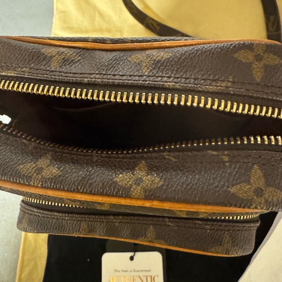 Louis Vuitton Brown Backpack with Iconic Monogram and Gold Hardware - Picture 2 of 8